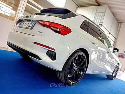 Audi A3 SPORTBACK 40 2.0 TDI 200CV SLINE QUATTRO 19" IDENTITY BLACK Bianco usata Creazzo
