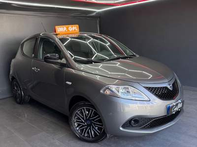 Lancia Ypsilon 1.2 GPL Ecochic Gold 12/2018 Grigio usata Teverola