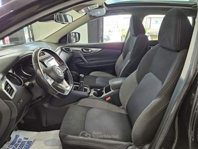 Nissan Qashqai Nissan Qashqai 1.2 Visia 115cv - TETTO PANORAMICO - NEOPATENTATI Nero usata Pistoia