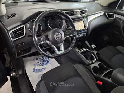 Nissan Qashqai Nissan Qashqai 1.2 Visia 115cv - TETTO PANORAMICO - NEOPATENTATI Nero usata Pistoia