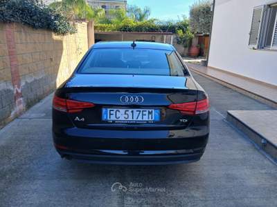 Audi A4 null usata Locri