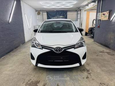 Toyota Yaris TOYOTA YARIS PREZZO VERO Bianco usata Aprilia
