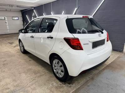 Toyota Yaris TOYOTA YARIS PREZZO VERO Bianco usata Aprilia