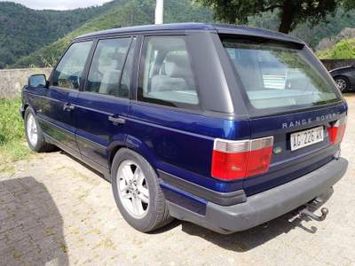 Land Rover Range Rover Range 2.5 turbodiesel 5 porte DT Blu/Azzurro usata Carrara