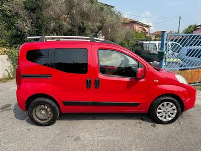 Fiat QUBO 75 CV Trekking Rosso usata Carrara
