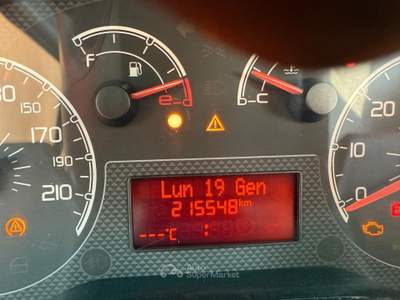 Fiat QUBO 75 CV Trekking Rosso usata Carrara