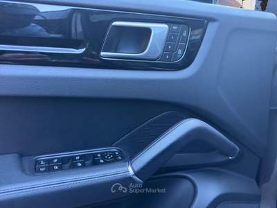 Porsche Cayenne 3.0 E-Hybrid Tiptronic Grigio usata Casagiove
