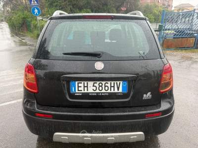 Fiat Sedici 4x4 Dynamic Nero usata Carrara