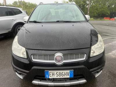Fiat Sedici 4x4 Dynamic Nero usata Carrara
