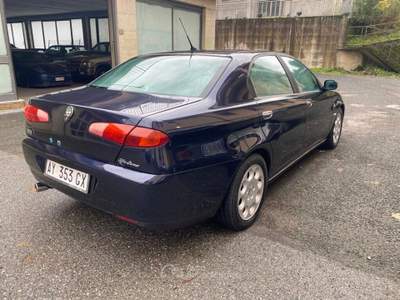 Alfa Romeo 166 16V Twin Spark cat Distinctive Nero usata Carrara