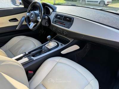 BMW Z4 2.5i cat Roadster Argento usata Carrara