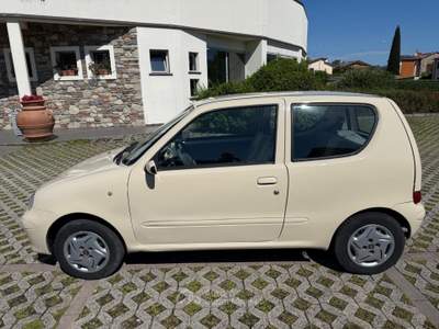 Fiat 600 50th Anniversary Beige usata Carrara
