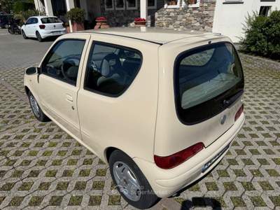 Fiat 600 50th Anniversary Beige usata Carrara