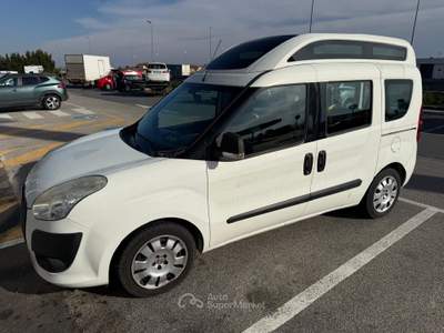 Fiat Doblò Doblo Doblò con pedana per disabili Bianco usata Carrara