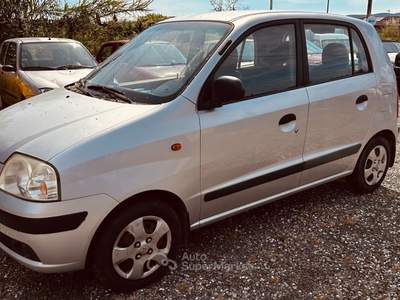 Hyundai Atos Prime 1.0 12V GLS Premium Argento usata Carrara
