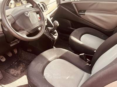 Lancia Ypsilon Multijet 16V Platino Grigio usata Carrara