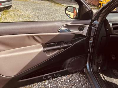 Lancia Ypsilon Multijet 16V Platino Grigio usata Carrara