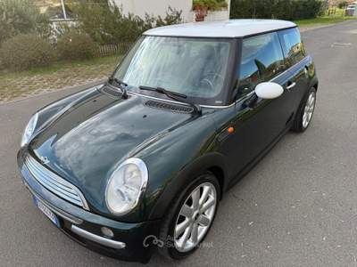 MINI 1.5 Cooper D Hype 5 1.6 16V Cooper Verde usata Carrara