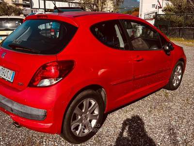 Peugeot 207 3p. XS Rosso usata Carrara