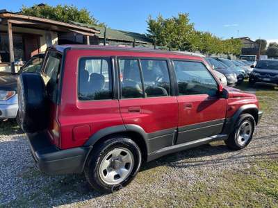 Suzuki Vitara 2.0i V6 24V cat S.W. JLX P.Pack Rosso usata Carrara