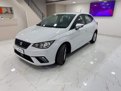 Seat Ibiza 1.6 TDI 95 CV 5 porte Business Bianco usata MASSAFRA