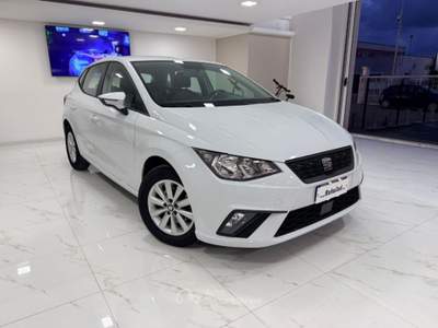 Seat Ibiza 1.6 TDI 95 CV 5 porte Business Bianco usata MASSAFRA