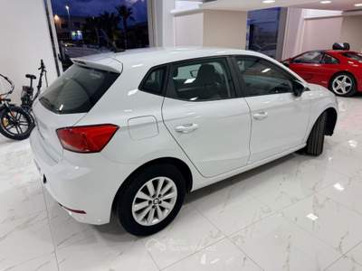 Seat Ibiza 1.6 TDI 95 CV 5 porte Business Bianco usata MASSAFRA