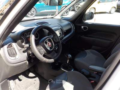 Fiat 500L 1.3 MJT 85 CV Lounge Bianco usata TORRE DEL GRECO