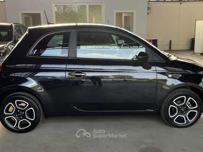 Fiat 500 1.0 Hybrid Connect no vincolo finanziamento Nero usata Trofarello
