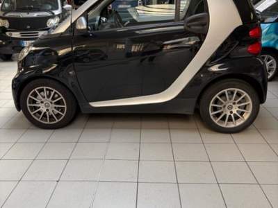 Smart ForTwo 1000 52 kW coupé passion Nero usata Torino