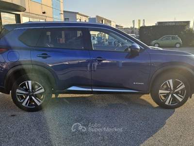 Nissan X-Trail e-Power 2WD 5 posti Tekna Blu/Azzurro usata Lucca