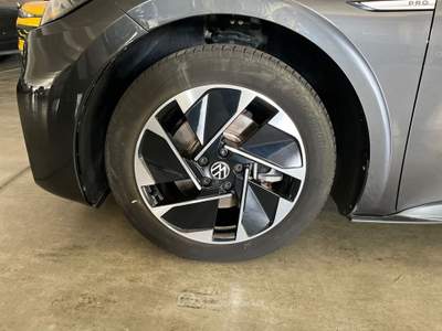 Volkswagen ID.3  -  58 kwh pro performance Grigio usata Salerno