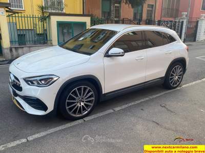 Mercedes-Benz GLA 200 d Premium auto Bianco usata Buccinasco