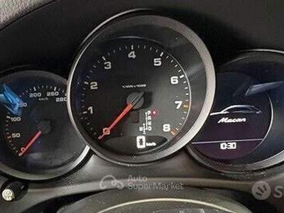 Porsche Macan CAMBIO AUT.4X4 Benz.2.0 CV 252 Km 12 usata Montelabbate