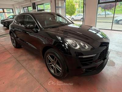 Porsche Macan CAMBIO AUT.4X4 Benz.2.0 CV 252 Km 12 usata Montelabbate