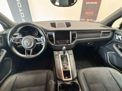 Porsche Macan CAMBIO AUT.4X4 Benz.2.0 CV 252 Km 12 usata Montelabbate