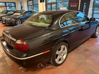 Jaguar S-Type Diesel 2700 CAMBIO AUT. CV 207 con K usata Montelabbate