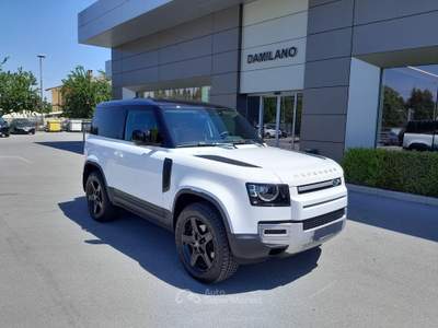 Land Rover Defender 3.0D I6 200 90 SE AWD SOLO 26.000KM Bianco usata Cuneo