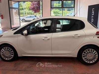 Peugeot 208 Diesel 1.4 HDi CV 68 KW 50 Per NEOPATE usata Montelabbate