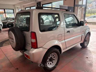 Suzuki Jimny JIMMY CAMBIO AUT. Benz.1.3 4WD 4X4 CV 85 Km usata Montelabbate