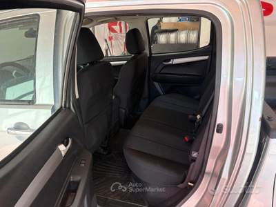 Isuzu D-Max PICK-UP 4x4 DOPPIA CABINA Posti5 Diese usata Montelabbate