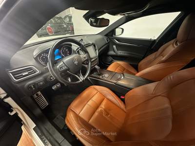 Maserati Ghibli 350 CV | Navi | Ufficiale Maserati Italia | CarPlay Bianco usata Roma