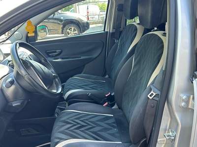 Lancia Ypsilon 1.2 69CV 2016 Argento usata Campobasso