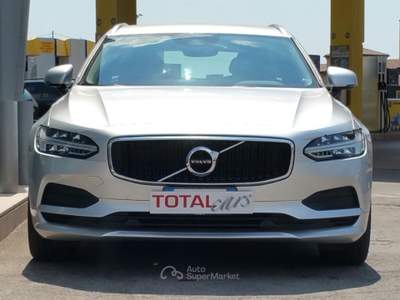 Volvo V90 D4 Geartronic Momentum Argento usata Bassano del Grappa