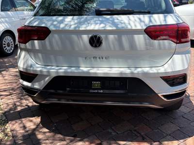 Volkswagen T-Roc VOLKSWAGEN T-ROC 1.0 TSI STYLE 110 CV PREZZO 19900 Bianco usata Catania