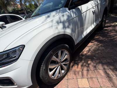 Volkswagen T-Roc VOLKSWAGEN T-ROC 1.0 TSI STYLE 110 CV PREZZO 19900 Bianco usata Catania