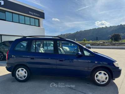 Opel Zafira Zafira 2.0 dti 16v Comfort FL 7 posti usata Pianopoli