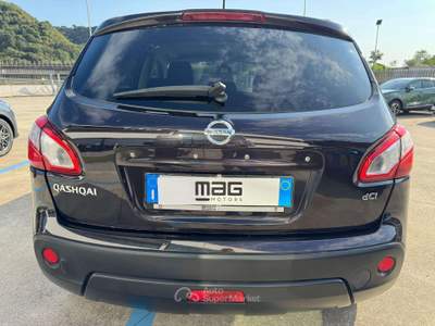 Nissan Qashqai (Per Commercianti) Qashqai 1.5 dci Tekna Dpf FL Nero usata Pianopoli