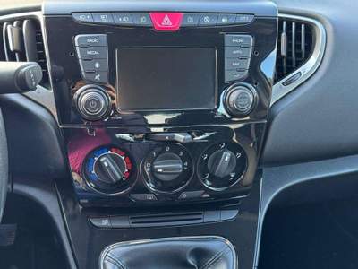 Lancia Ypsilon Ypsilon 1.3 mjt Gold s Beige usata Pianopoli