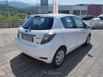 Toyota Yaris Yaris 5p 1.5h Lounge Bianco usata Pianopoli